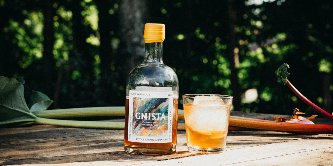 Gnista Bottle With A Glass With Ice